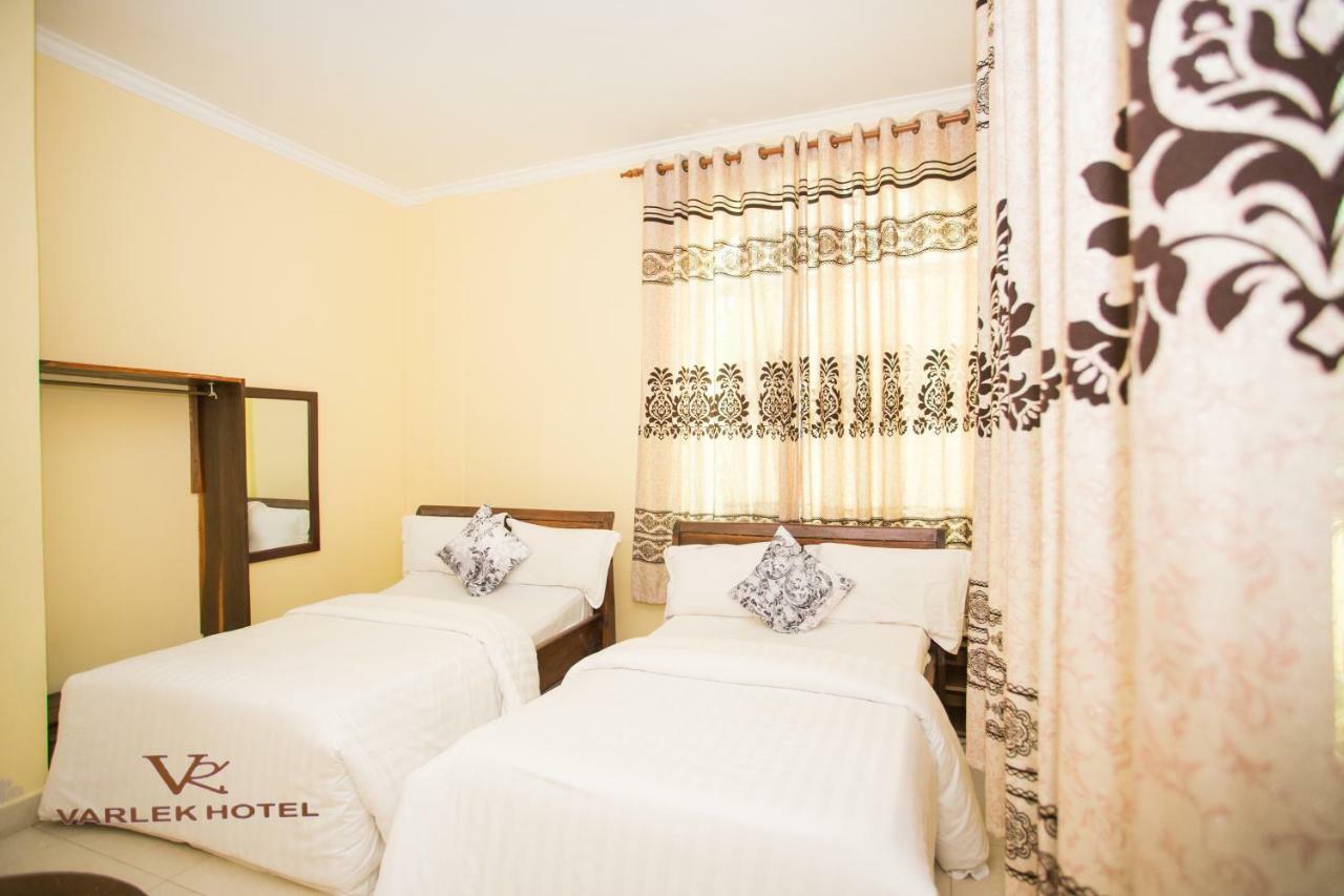 Varlek Hotel Dar-es-Salaam Eksteriør bilde