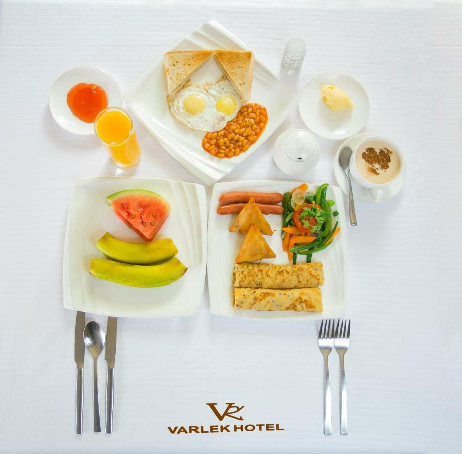 Varlek Hotel Dar-es-Salaam Eksteriør bilde